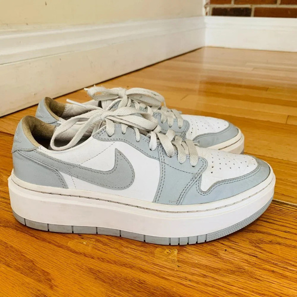 Air Jordan 1 Elevate Low Women's Size 8.5 White/Wolf Grey-White DH7004-100 - Picture 3 of 16